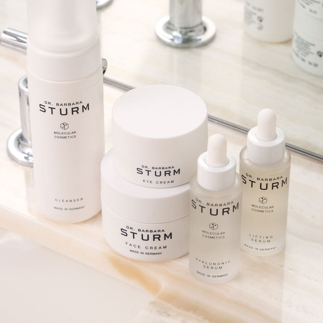 Dr. Barbara Sturm Hyaluronic Serum 30 ml - Koch Parfymeri