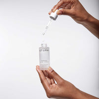 Dr. Barbara Sturm Darker skin Tones Hyaluronic Serum 30 ml - Koch Parfymeri