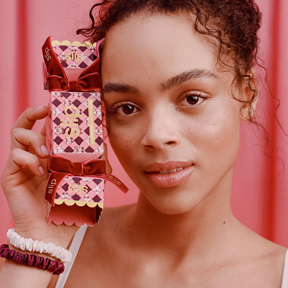 Slip Sweetheart Scrunchie Cracker